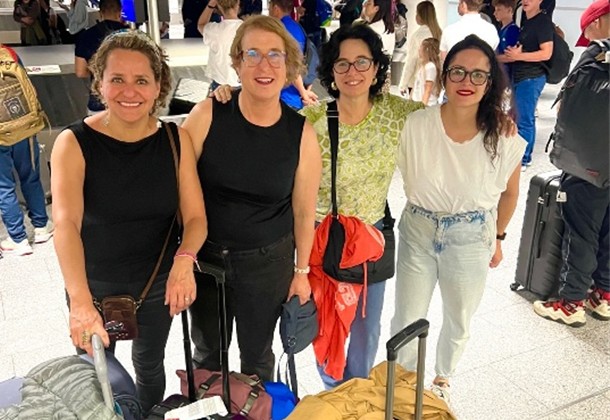 Valeska Benavides, Dra. Beatriz Larraín, Dra. Jeanne Simon y Dra. Paulina Astroza.